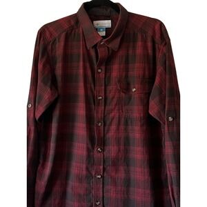 Columbia Men's Button Shirt Size L Red Black Plaid Button Up Sleeves Work Casual